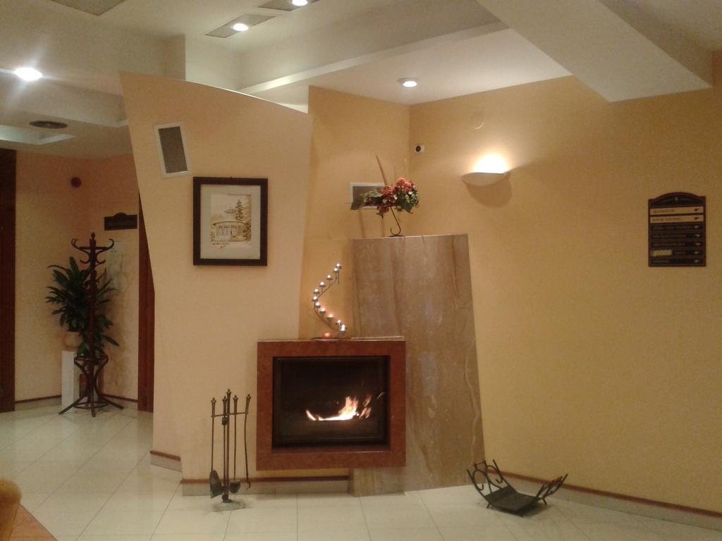 Hotel Saol Криница-Здруй Екстериор снимка
