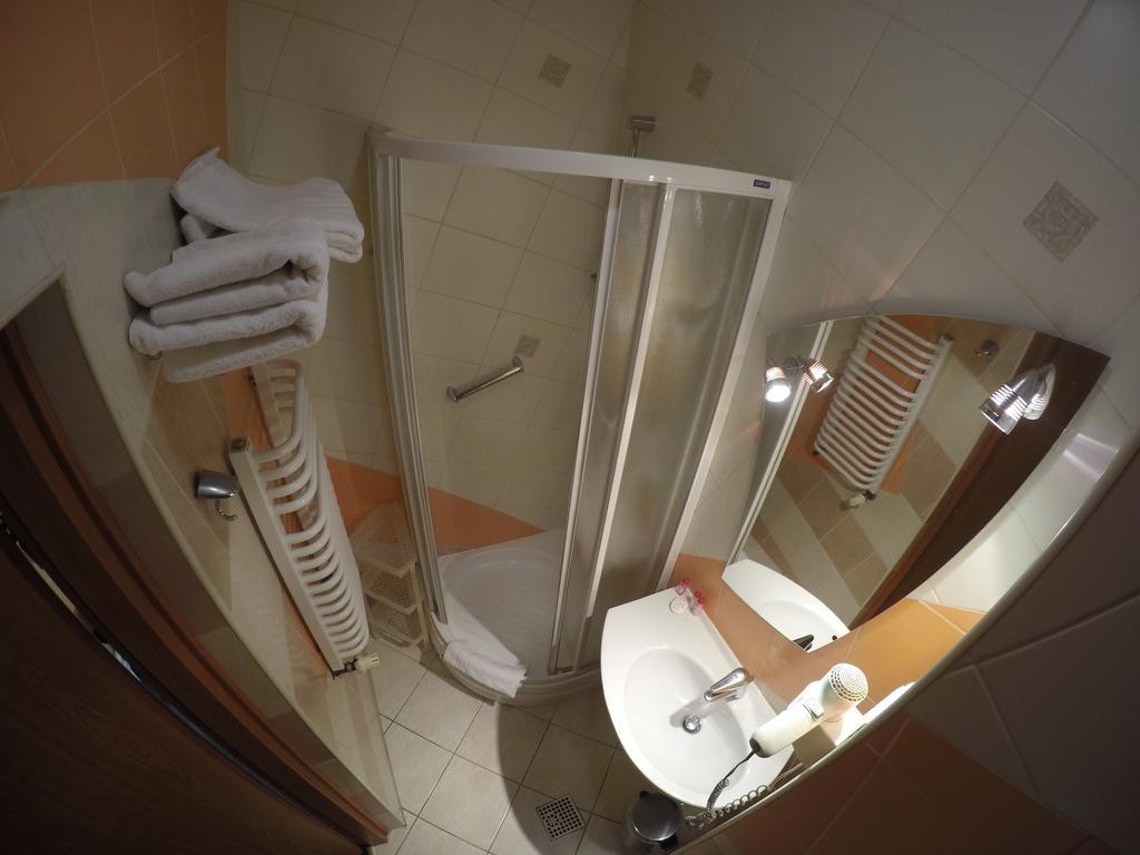 Hotel Saol Криница-Здруй Екстериор снимка