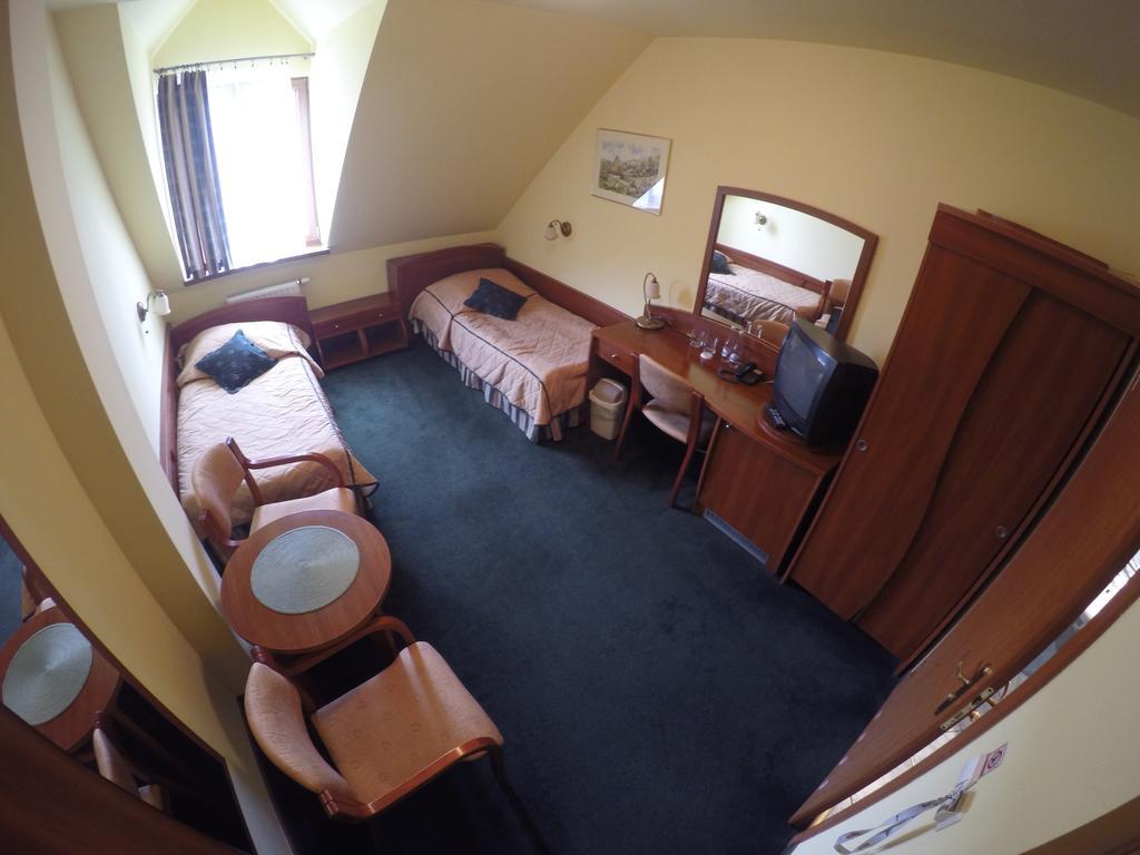 Hotel Saol Криница-Здруй Екстериор снимка