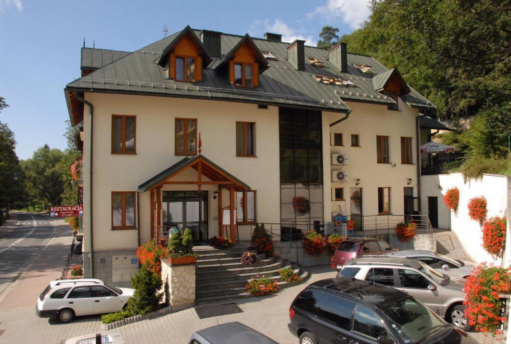 Hotel Saol Криница-Здруй Екстериор снимка