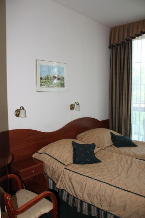 Hotel Saol Криница-Здруй Екстериор снимка