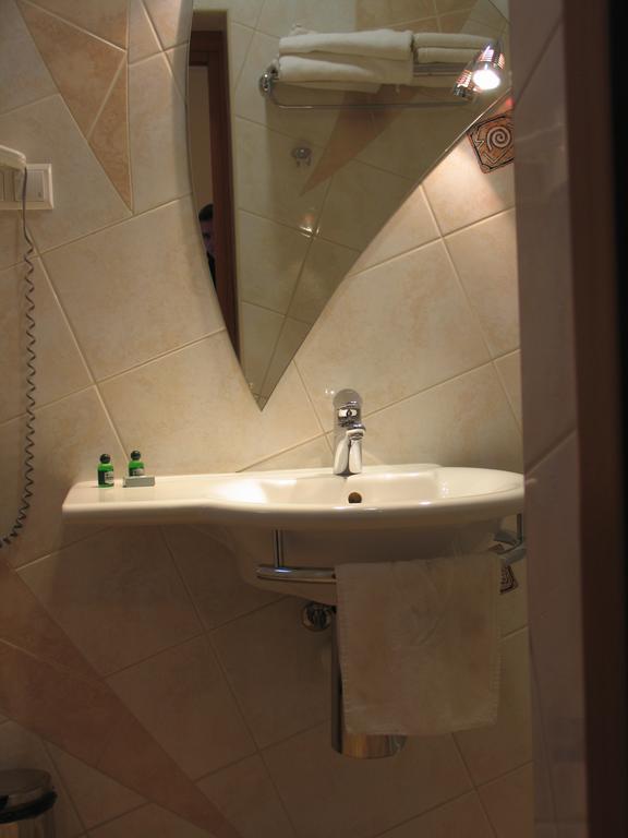Hotel Saol Криница-Здруй Екстериор снимка